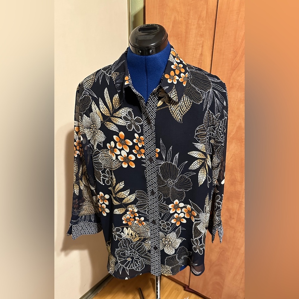 Alfred Dunner Floral Navy Button Down Blouse